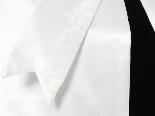 ハンドベル衣装