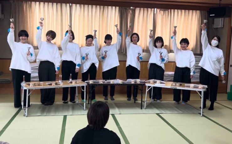 子育てサロンでハンドベル